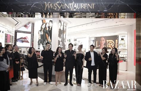 YSL Beauty Resmi Buka Butik Ketiganya di Surabaya 